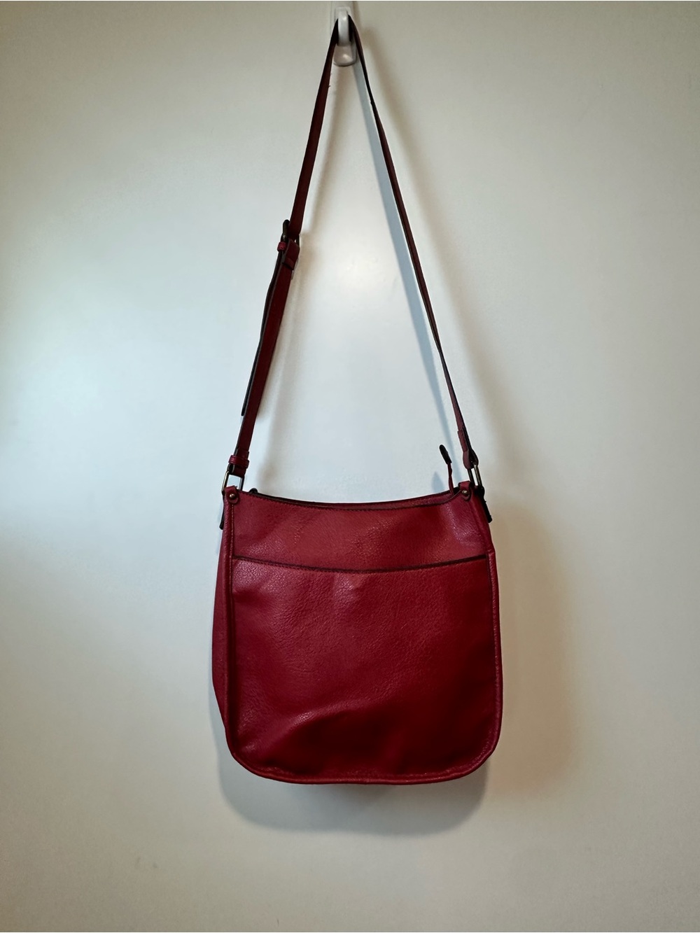 Market & Spruce Burgundy Red Crossbody Bag - Picture 5 of 7